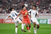 杏彩体育官网-王勤伯：2比2战平泰国，U23国足的最大收获是向余望